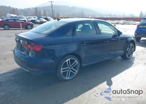 2017 Audi A3 2.0T Premium z USA, uszkodzony, nr VIN WAUB8GFFXH1012956